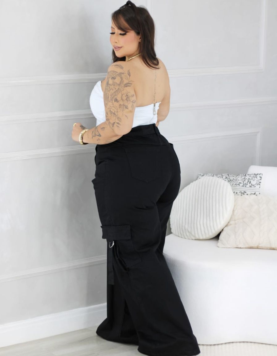 Calça Wide Leg Cargo Preta