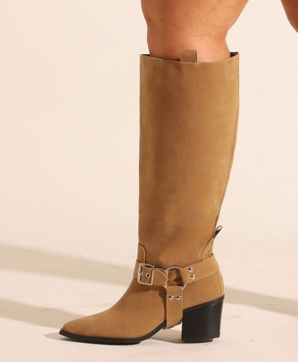 Bota Cano Plus Acamurçada Marrom Claro