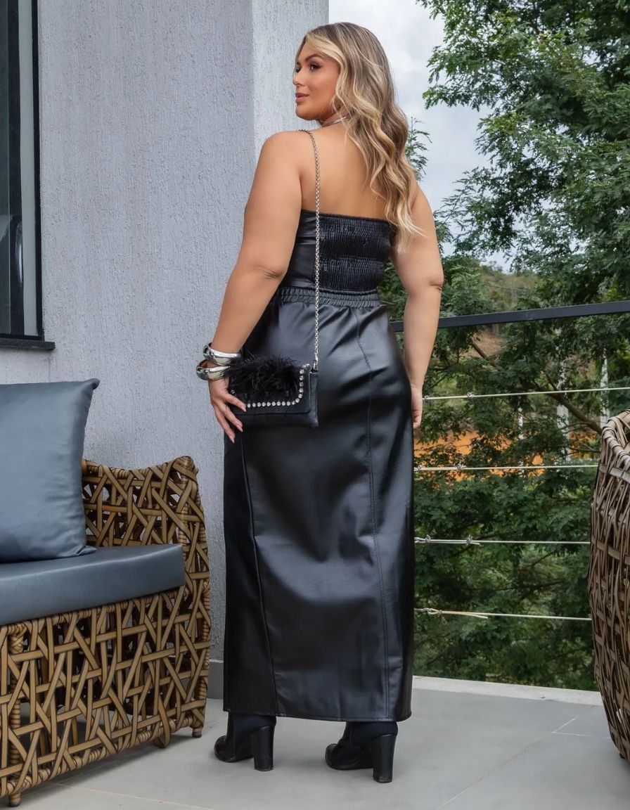 Conjunto Saia Midi e Cropped