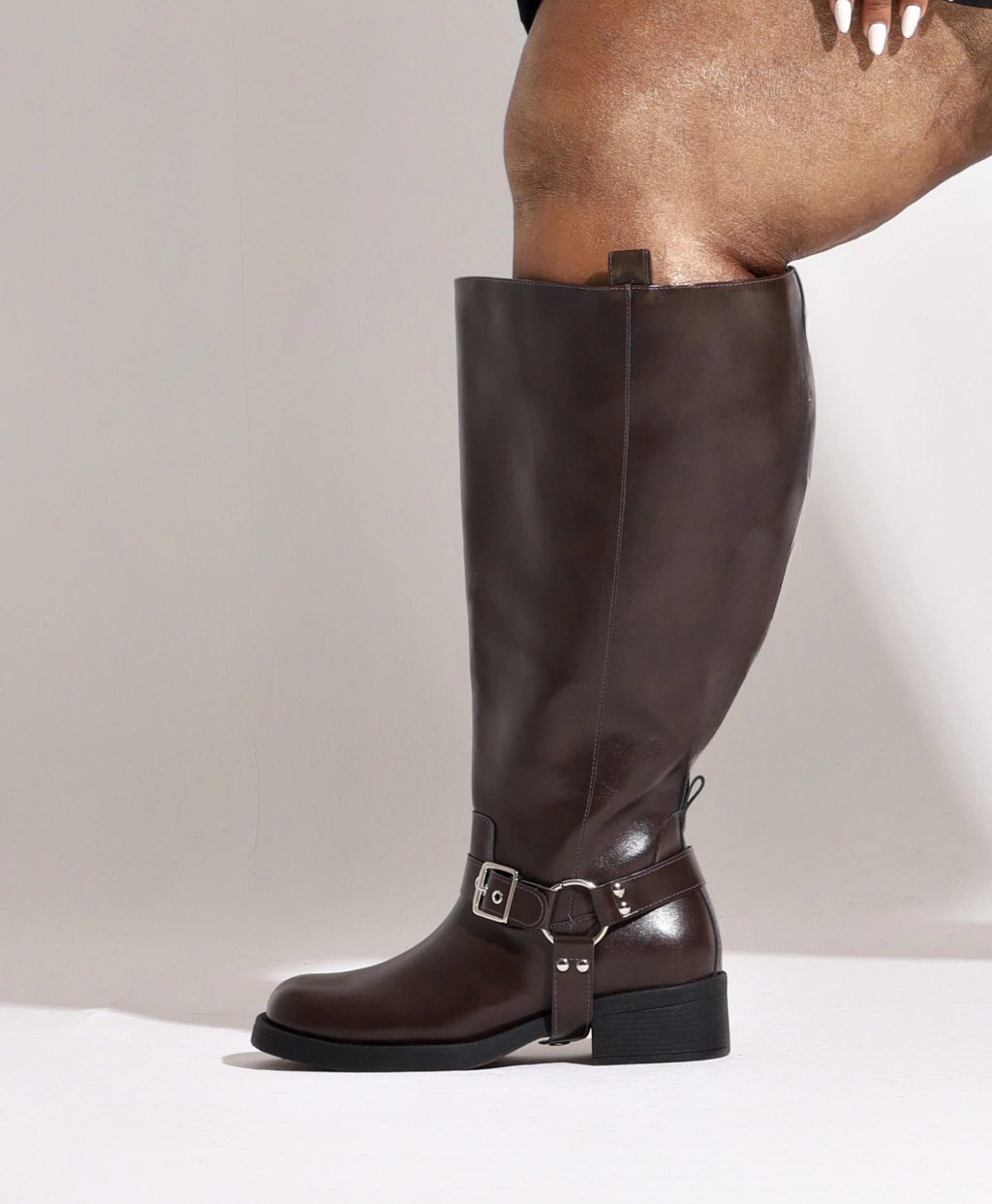 Bota Biker Cano Extra Plus Size Marrom (VERSÃO ATÉ 64cm)