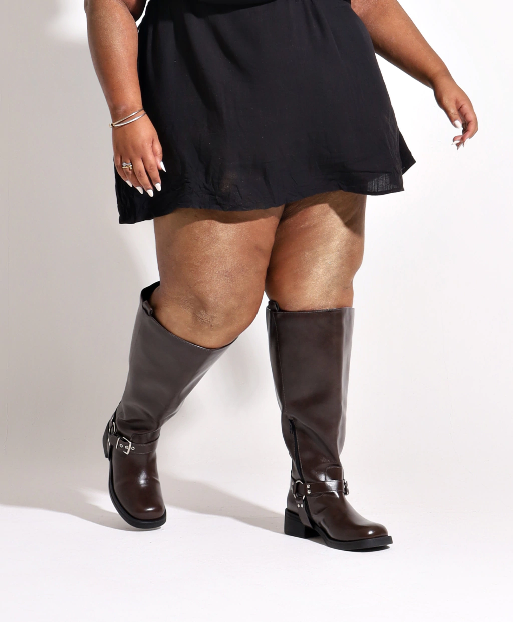 Bota Biker Cano Extra Plus Size Marrom (VERSÃO ATÉ 64cm)